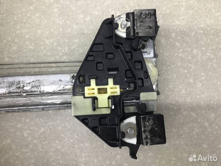 Стеклоподъемник электр. задний левый Honda Civic 4D (FD1, FD2, FD3) 2006-2012 72750snaa01