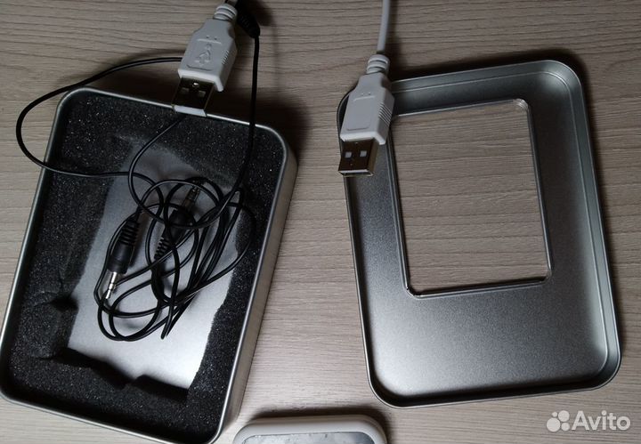 FM Solar Phone Charger iPhone