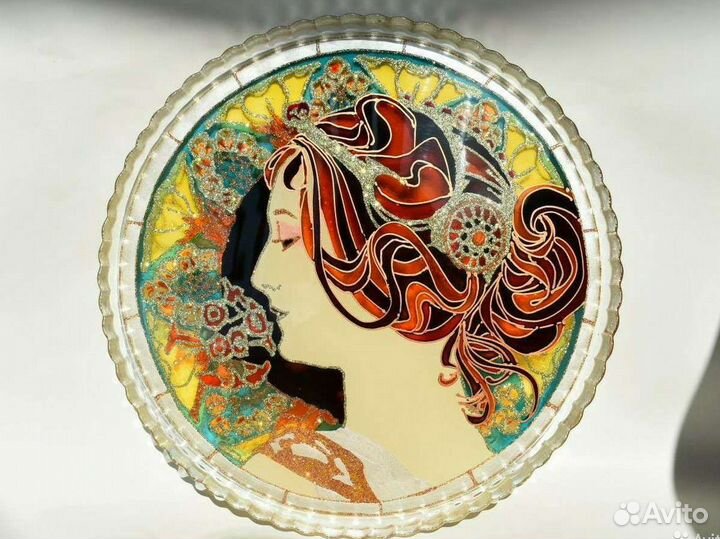 Витражная картина на стекле