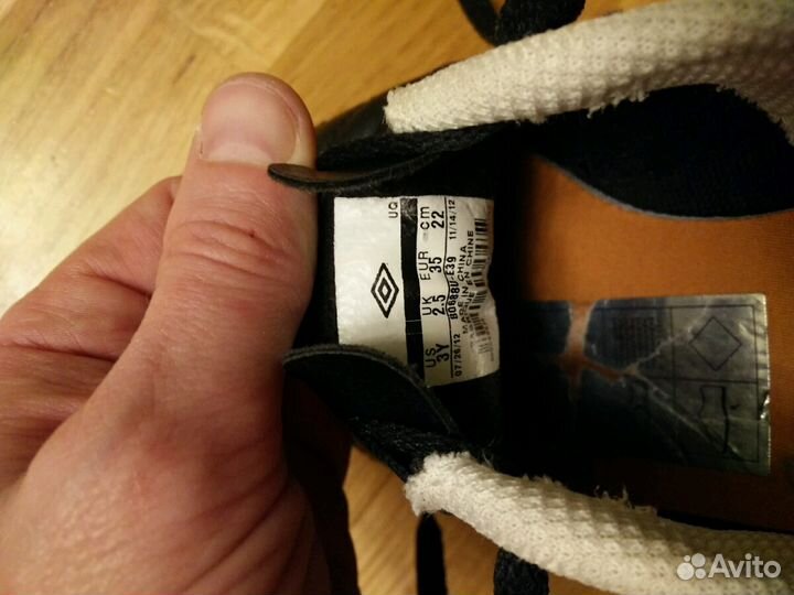 Бутсы Umbro 35 размер