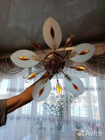 Люстра потолочная