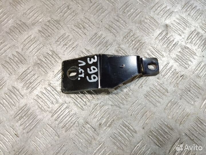 Петля багажника левая Range rover sport 2005-2012