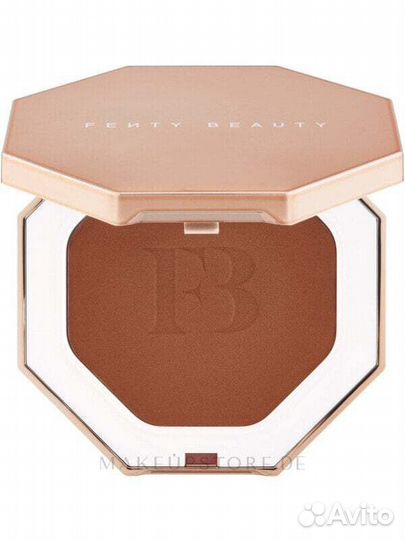 Лицо Fenty Beauty By Rihanna Sun Stalk'r Instant Warmth Bronzer