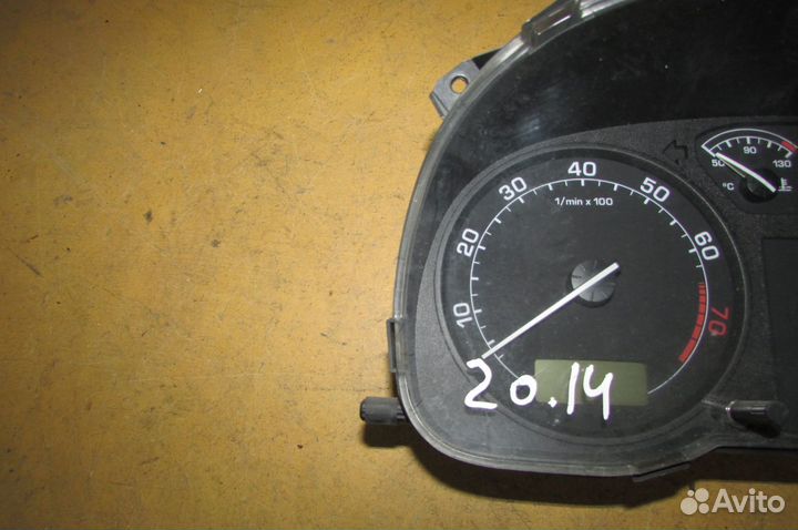 Панель приборов Skoda Octavia Tour