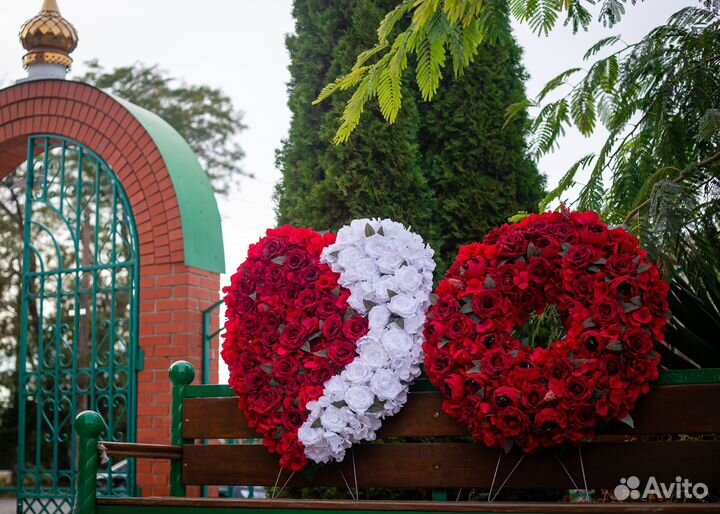 Ритуальные траурные венки Премиум