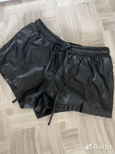 Шорты кожанные