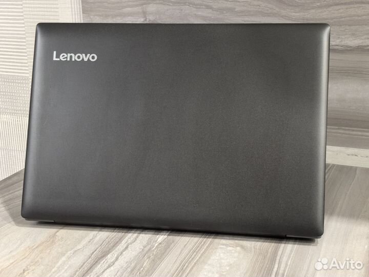 Ноутбук Lenovo