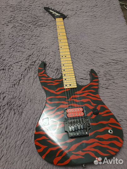 Электрогитара