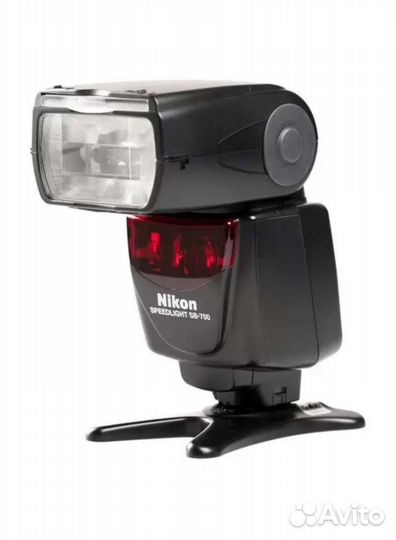 Вспышка Nikon Speedlight SB-700