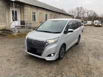 Toyota Esquire 2.0 CVT, 2017, 130 000 км, с пробегом, цена 2 400 000 руб.