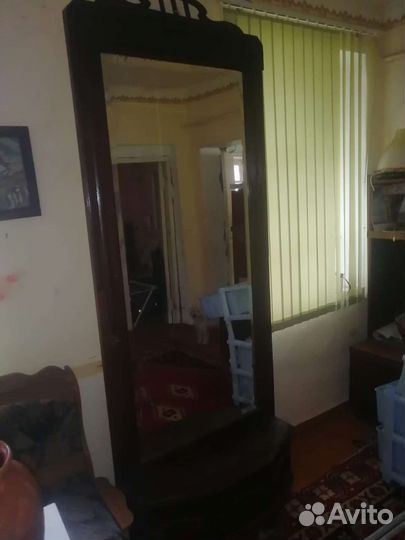 Зеркало старинное напольное