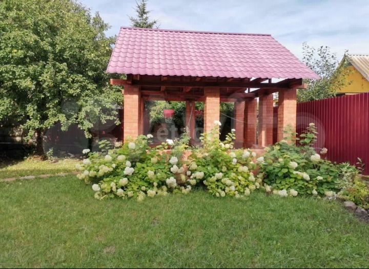 Дом 194 м² на участке 6,2 сот.