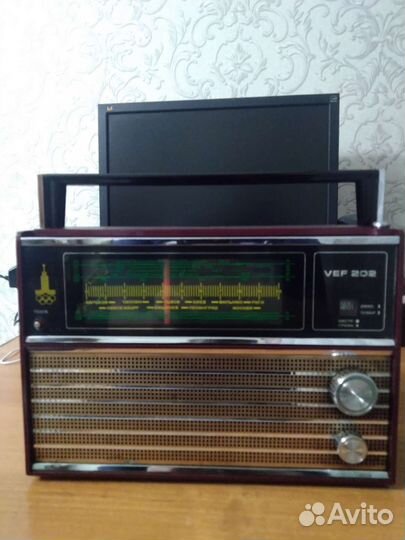 Радиоприемник VEF 202 Олимпийский