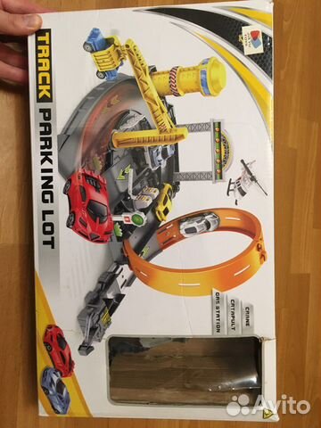 Трасса, машинки, парковка