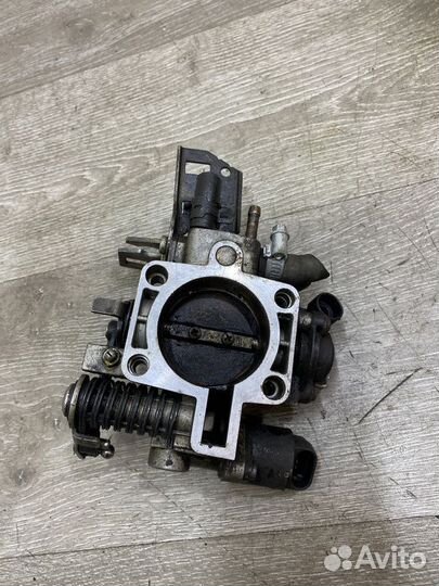 Дроссельная заслонка Opel Astra