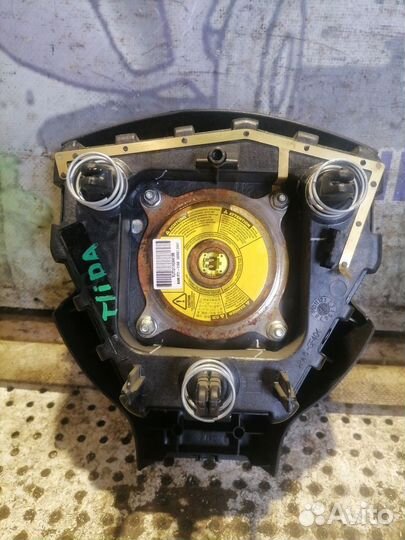 Подушка безопасности в рулевое колесо Nissan Tiida