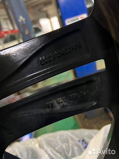 Оригинальные диски VW Tooureg r20 Mallory