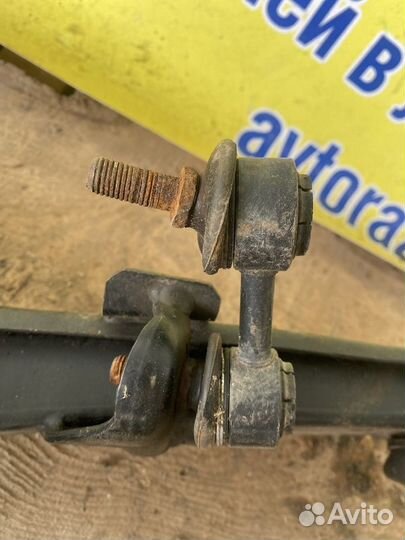 Рычаг передний нижний левый Mitsubishi Pajero Pini