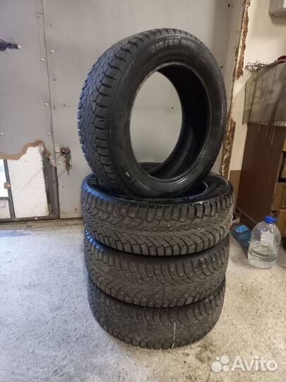 Pirelli Formula Ice 215/60 R17 100T