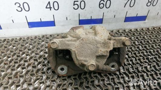 Суппорт тормозной передний правый toyota RAV 4 ZSA