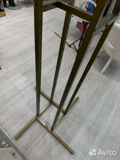 Вешалка напольная