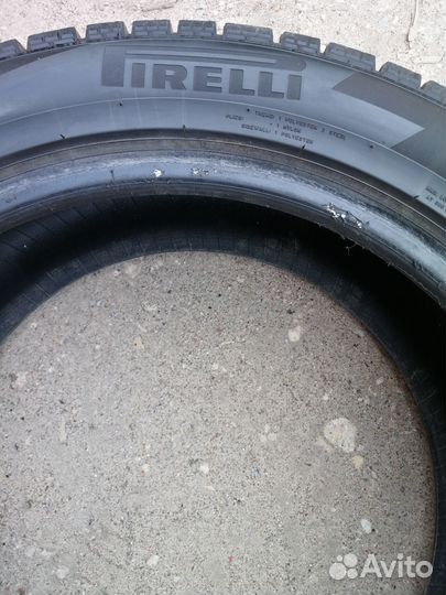 Pirelli Winter Ice Zero 245/45 R18