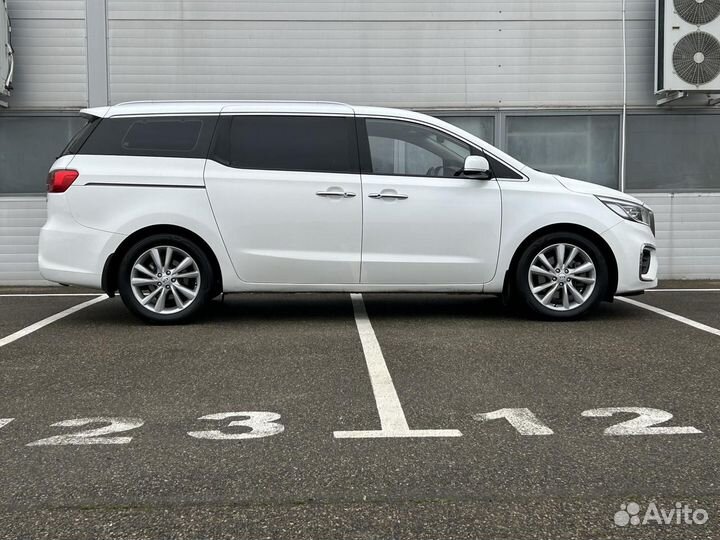 Kia Carnival 2.2 AT, 2018, 71 303 км