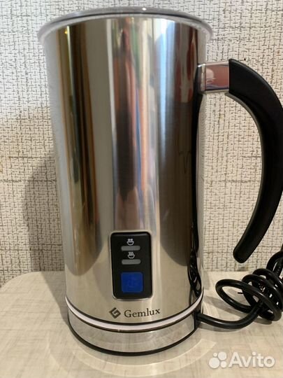 Подогреватель и вспениватель молока