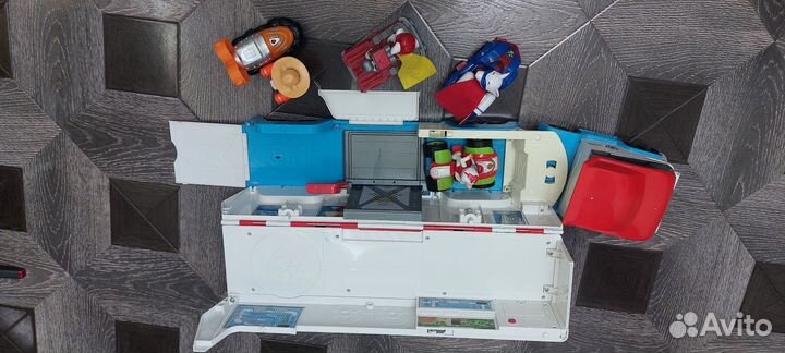 Большой патрулевоз Щенячий патруль с 4 героями