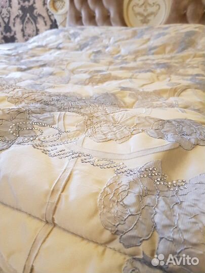 Покрывало новое Blumarine svad dondi original. Ит