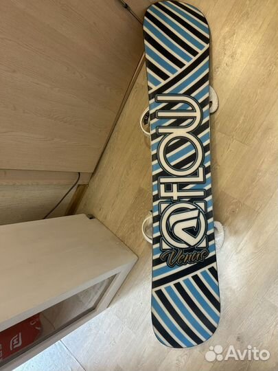 Сноуборд flow venus 143см