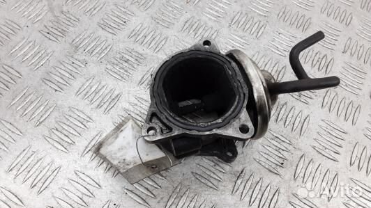 Клапан EGR дизельный volkswagen passat B6 (8BN14A9