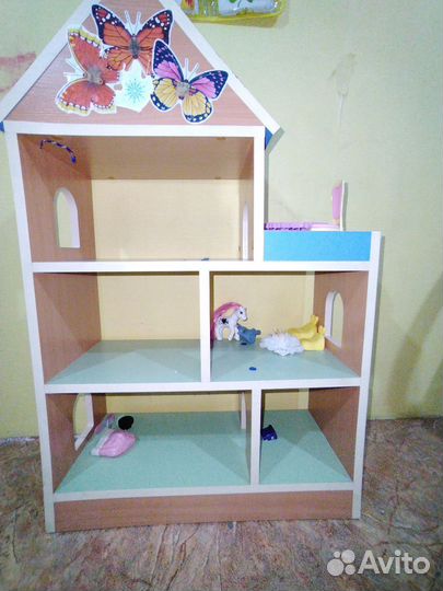Большой кукольный домик деревянный