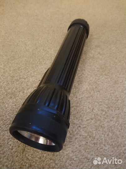 Фонарик на батарейках