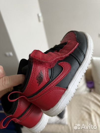 Кроссовки jordan