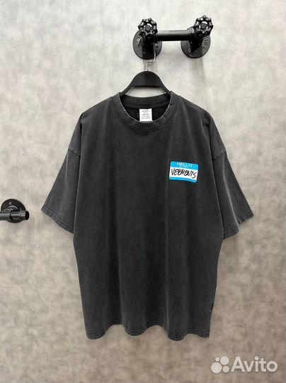 Оверсайз футболка vetements