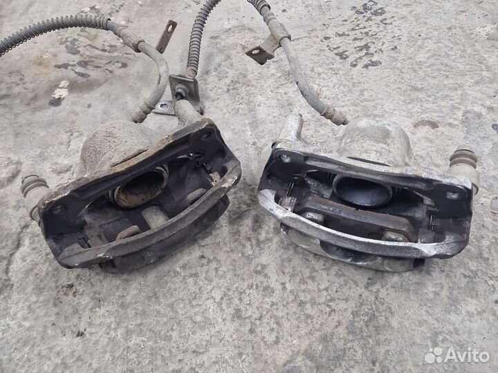 Передние суппорта Хендай Гетц