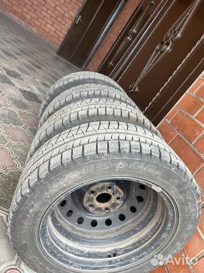 Продаю Колеса r16 зимние на toyota