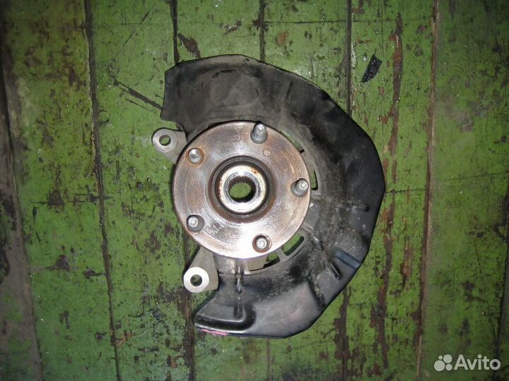 Усилитель заднего бампера toyota camry V 40