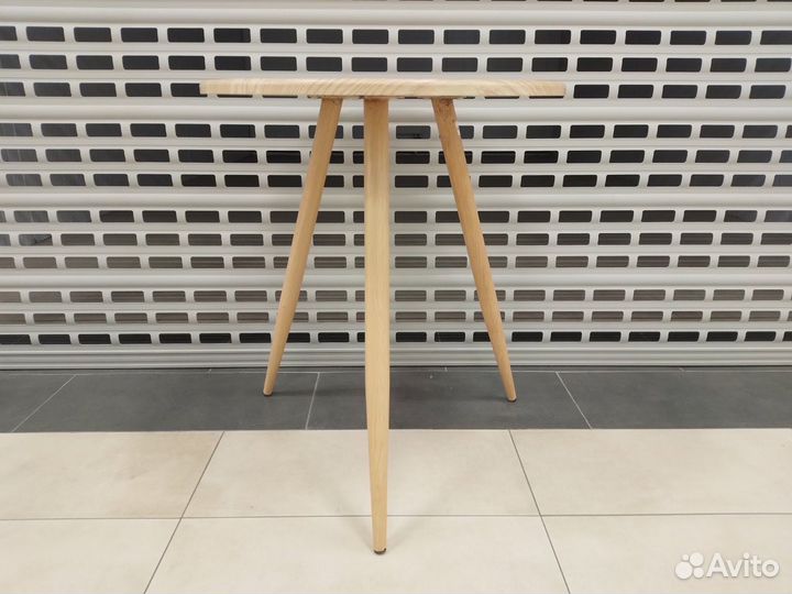 Журнальный столик