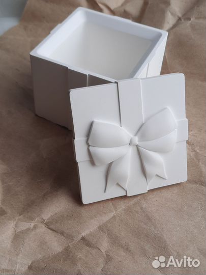 Гипсовый подсвечник