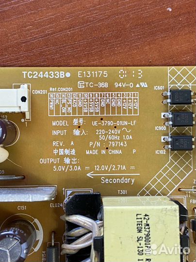 Tc-24433b ue-3790-01wn-lf от Toshiba 32l2353rb