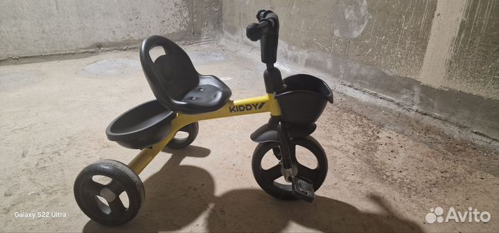 Трехколесный велосипед