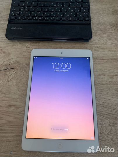 iPad mini (2.7) 1P White