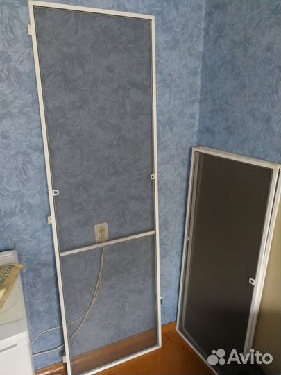 Москитная сетка на балконную дверь