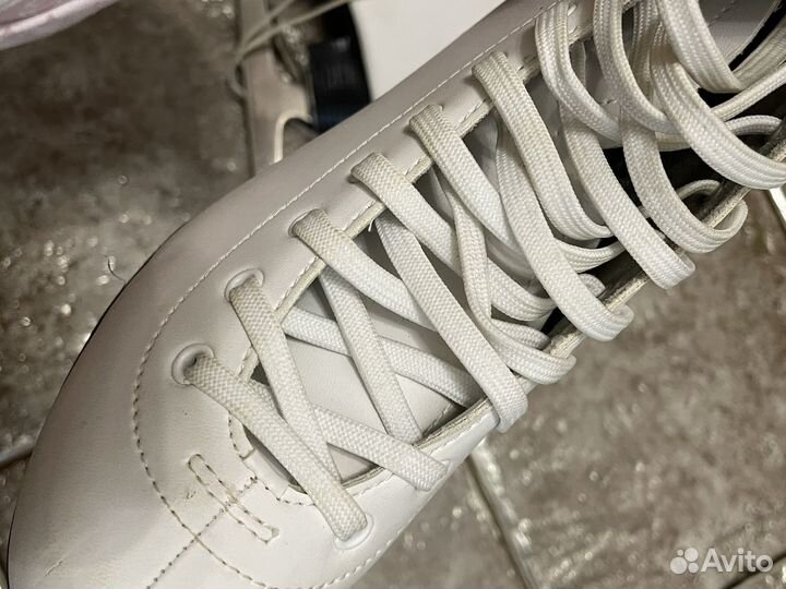 Коньки фигурные 39