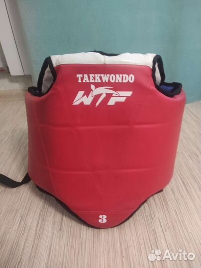 Экипировка для единоборств (тхеквондо)