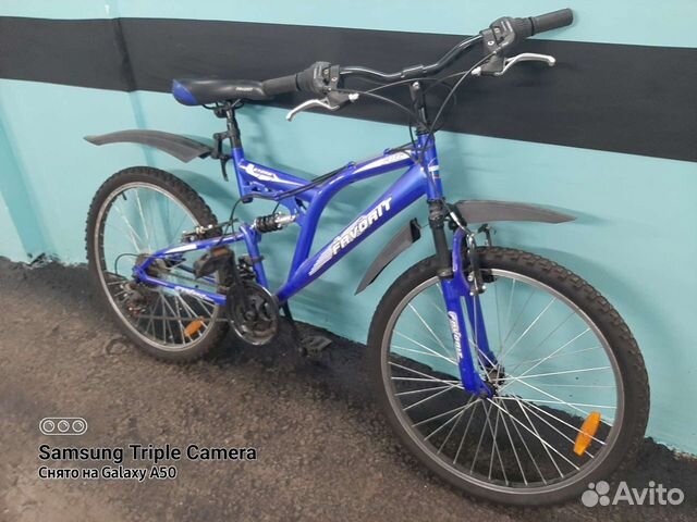 Продам спортивный велосипед favorit