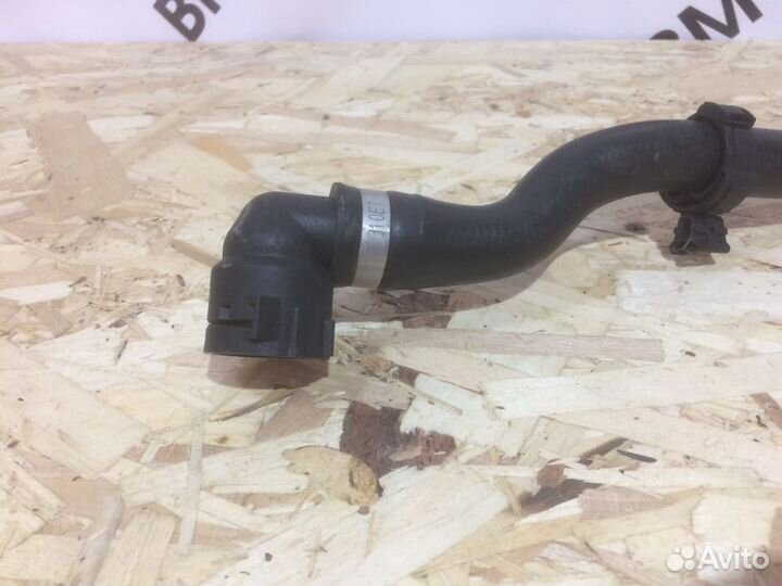 BMW F30 Патрубок системы охлаждения с Японии