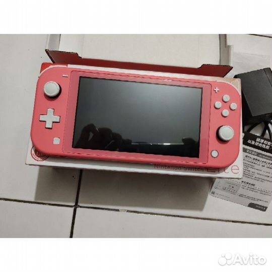 Nintendo switch lite(шитая)